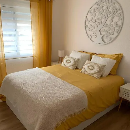 Casa Laguna *